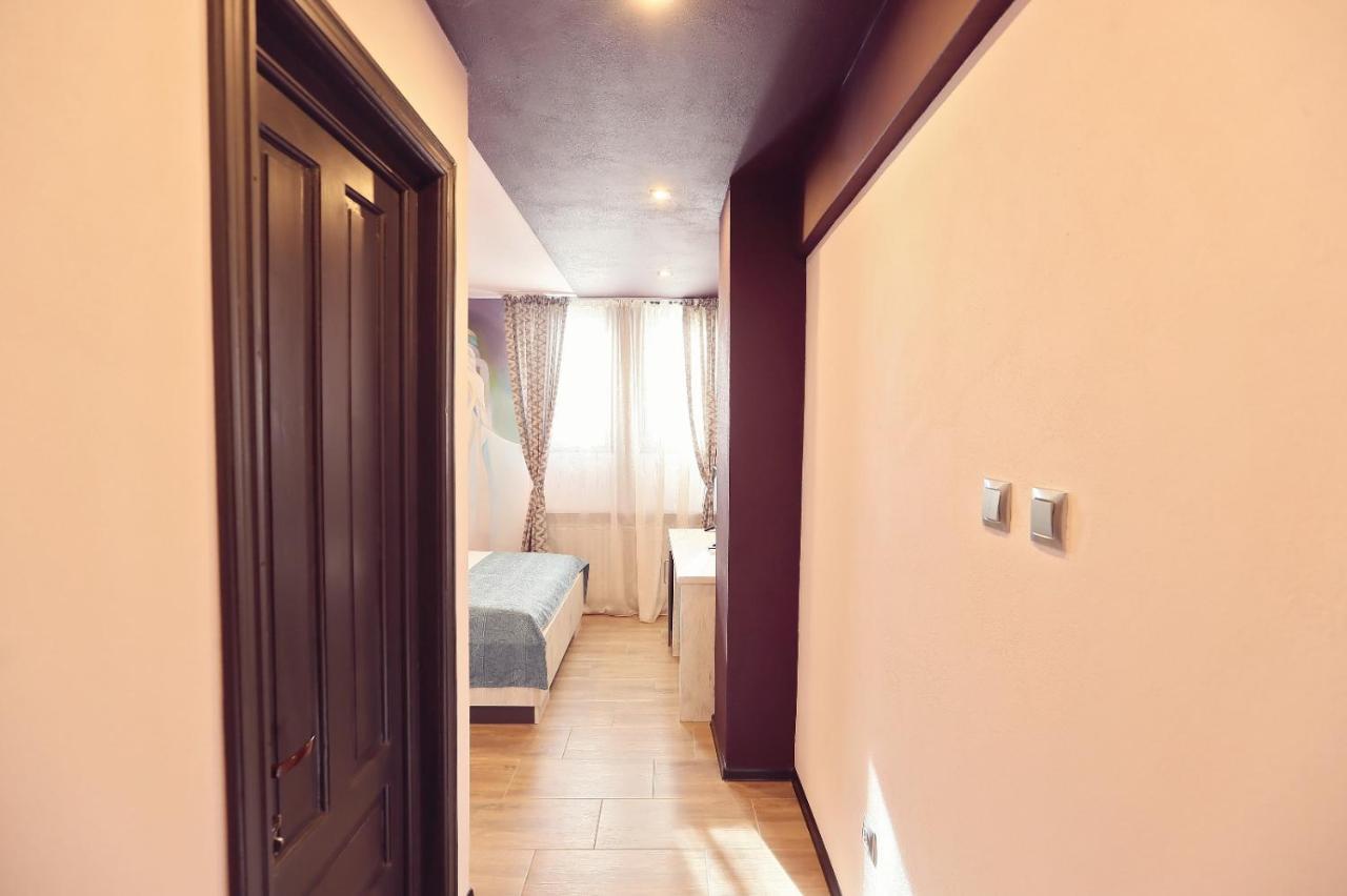 באילה אונו מאי Dezire Guesthouse מראה חיצוני תמונה