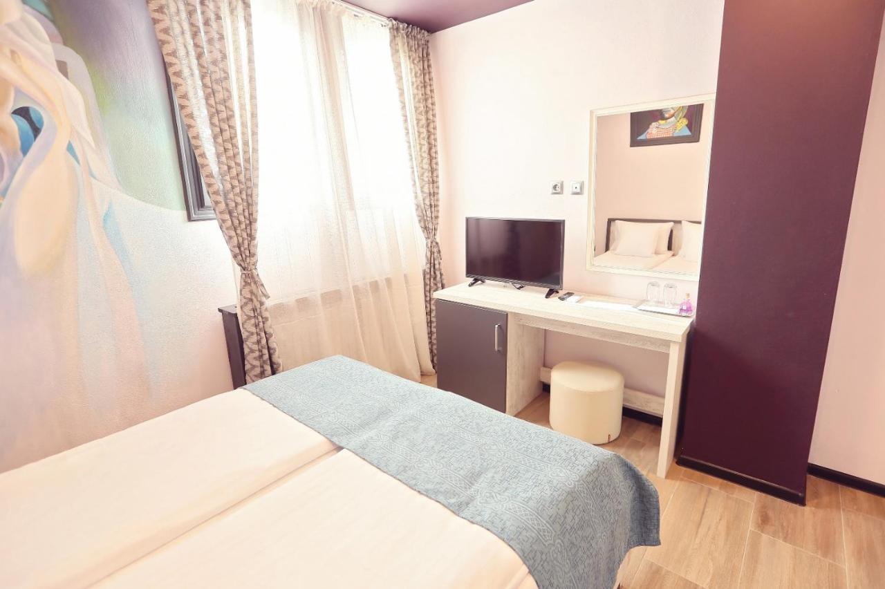 באילה אונו מאי Dezire Guesthouse מראה חיצוני תמונה