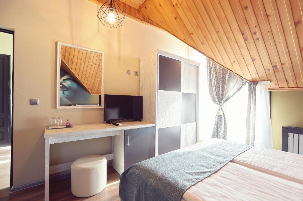 באילה אונו מאי Dezire Guesthouse מראה חיצוני תמונה