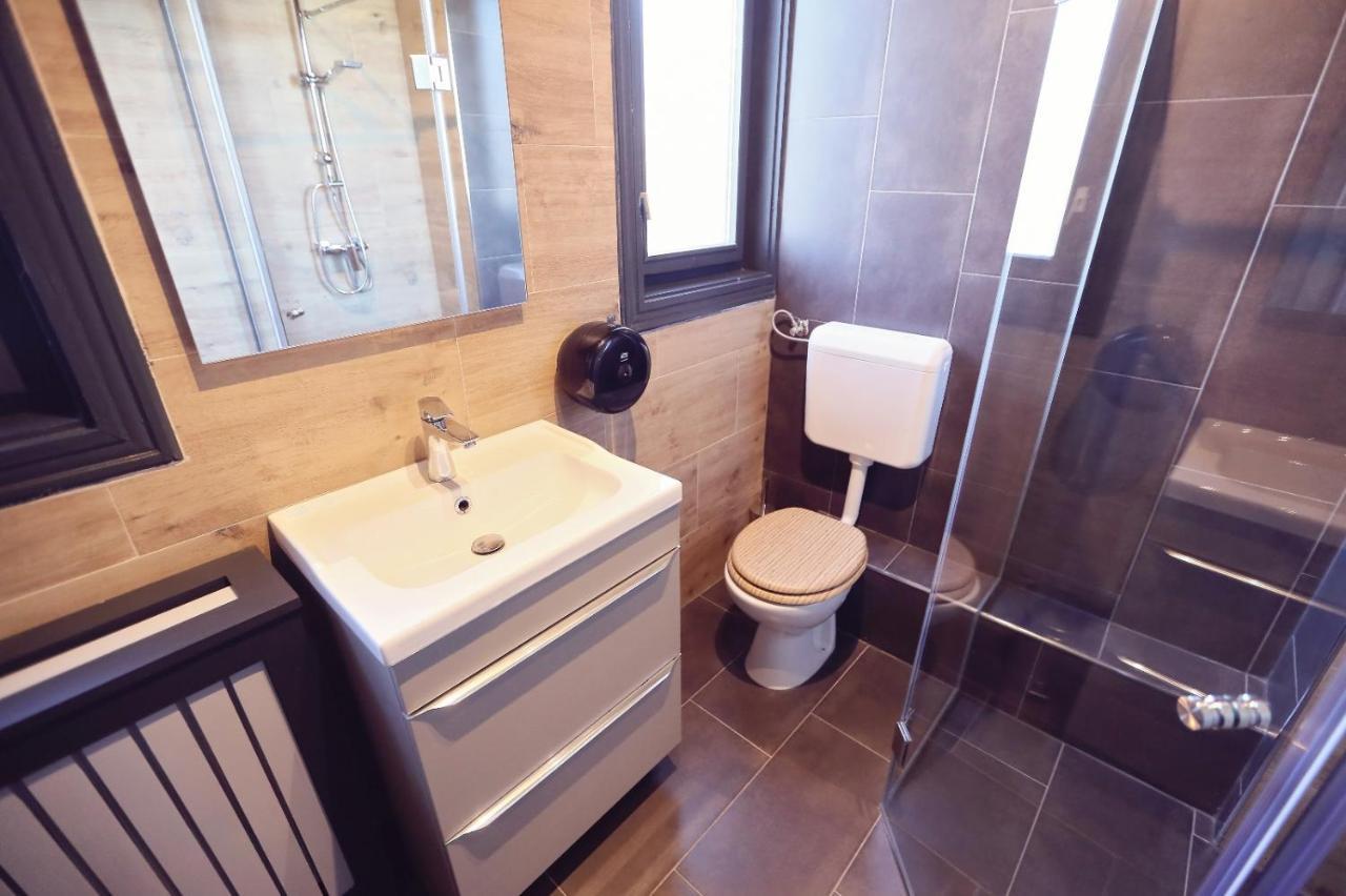 באילה אונו מאי Dezire Guesthouse מראה חיצוני תמונה